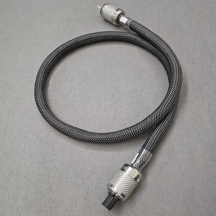 33. Xtreme Series ~ Power Cord (Duelund Copper)